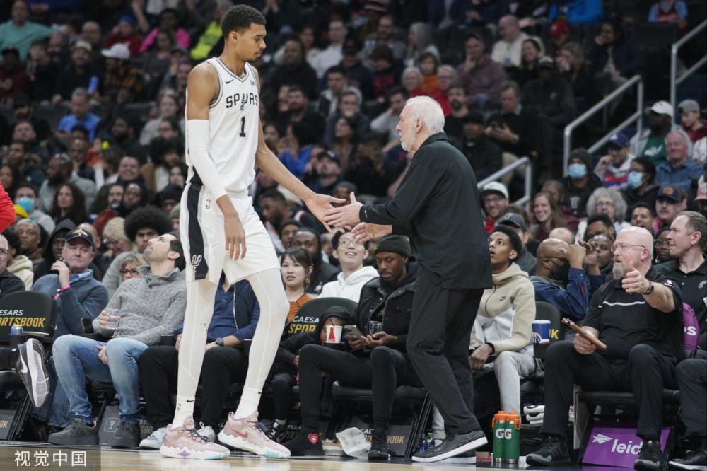 膝表情痛苦 膝表情痛苦